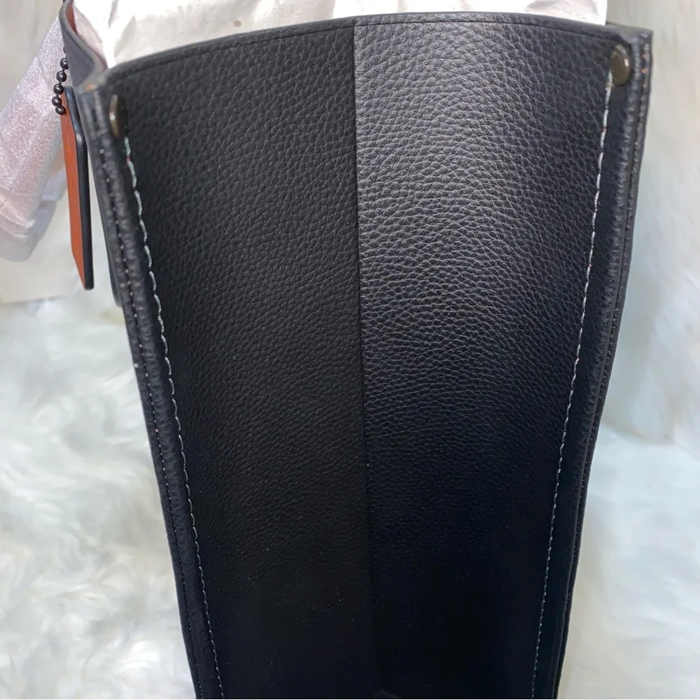 Coach leather XL Tote bag New